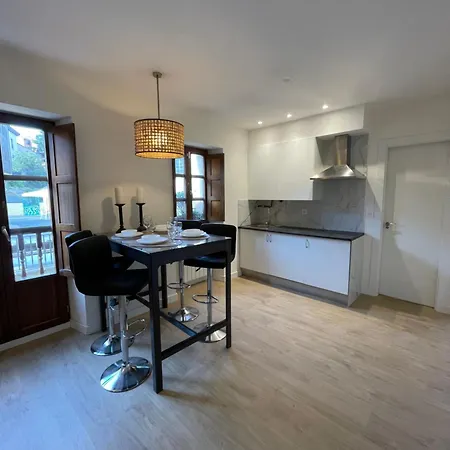 Cool For 4 At The Medieval Quarter Apartman *