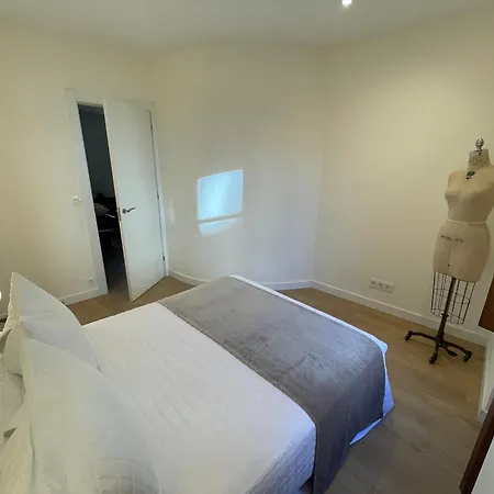 Apartman Cool For 4 At The Medieval Quarter
