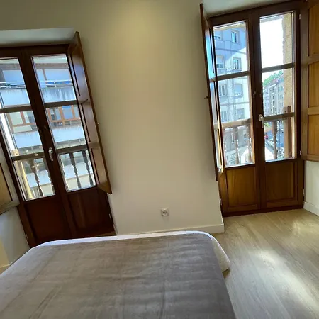 Apartman Cool For 4 At The Medieval Quarter Oviedo